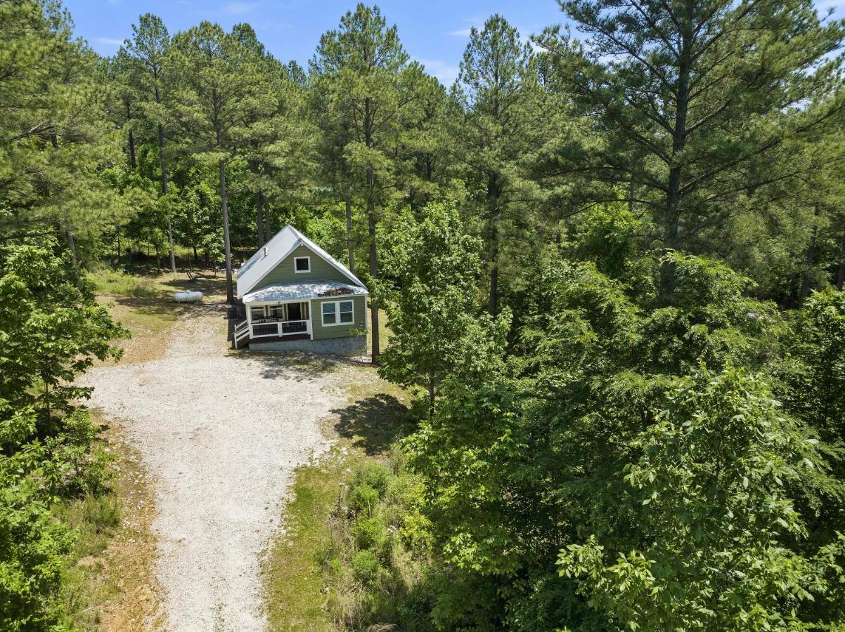 Convenient Romantic Hot Tub Bbq 3-Night Special! Broken Bow Esterno foto