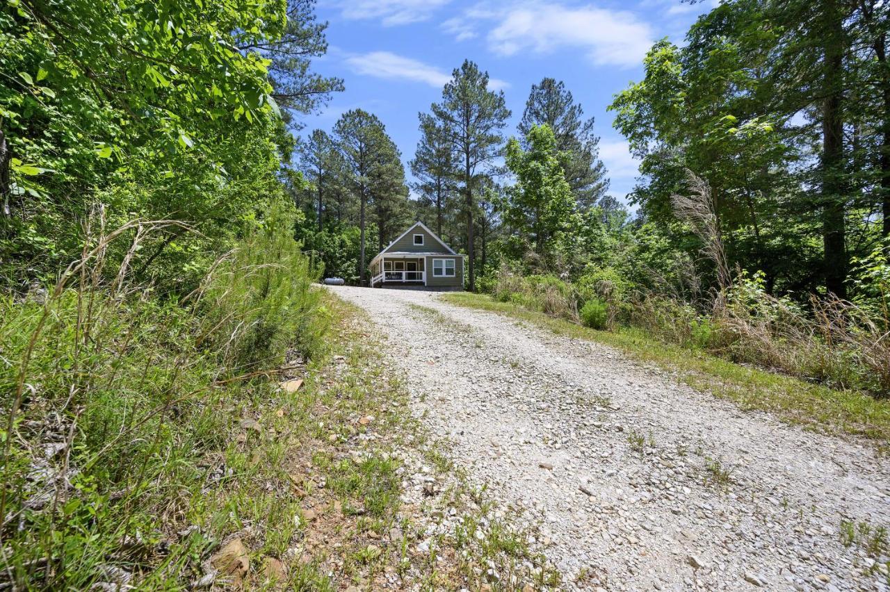 Convenient Romantic Hot Tub Bbq 3-Night Special! Broken Bow Esterno foto